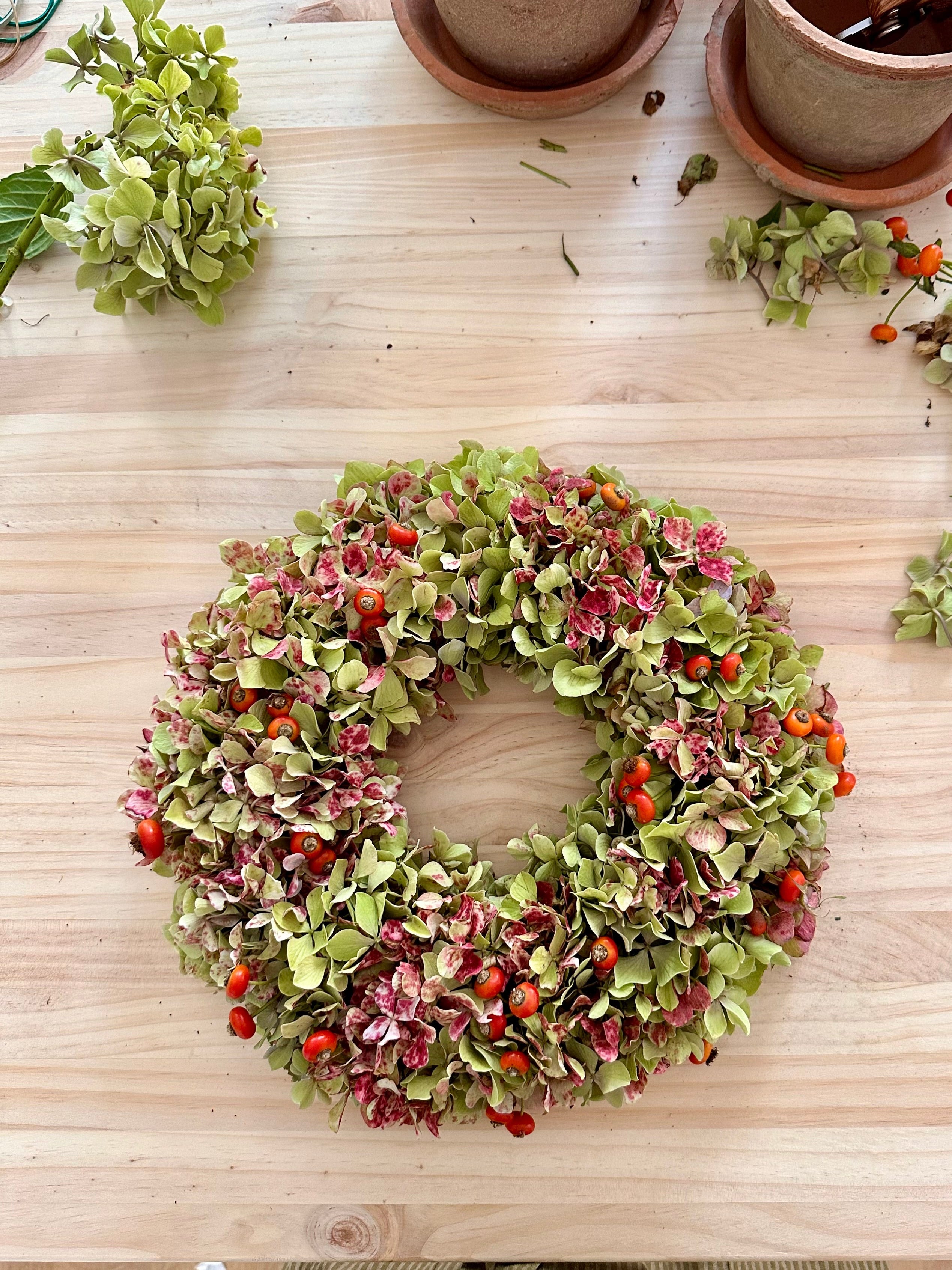 Corona Hortensia rojo-verde