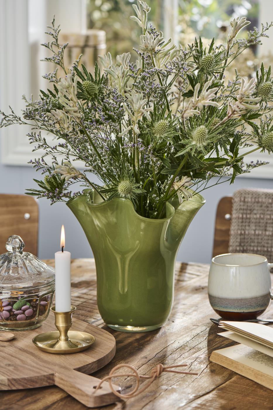 Jarrón de vidrio verde