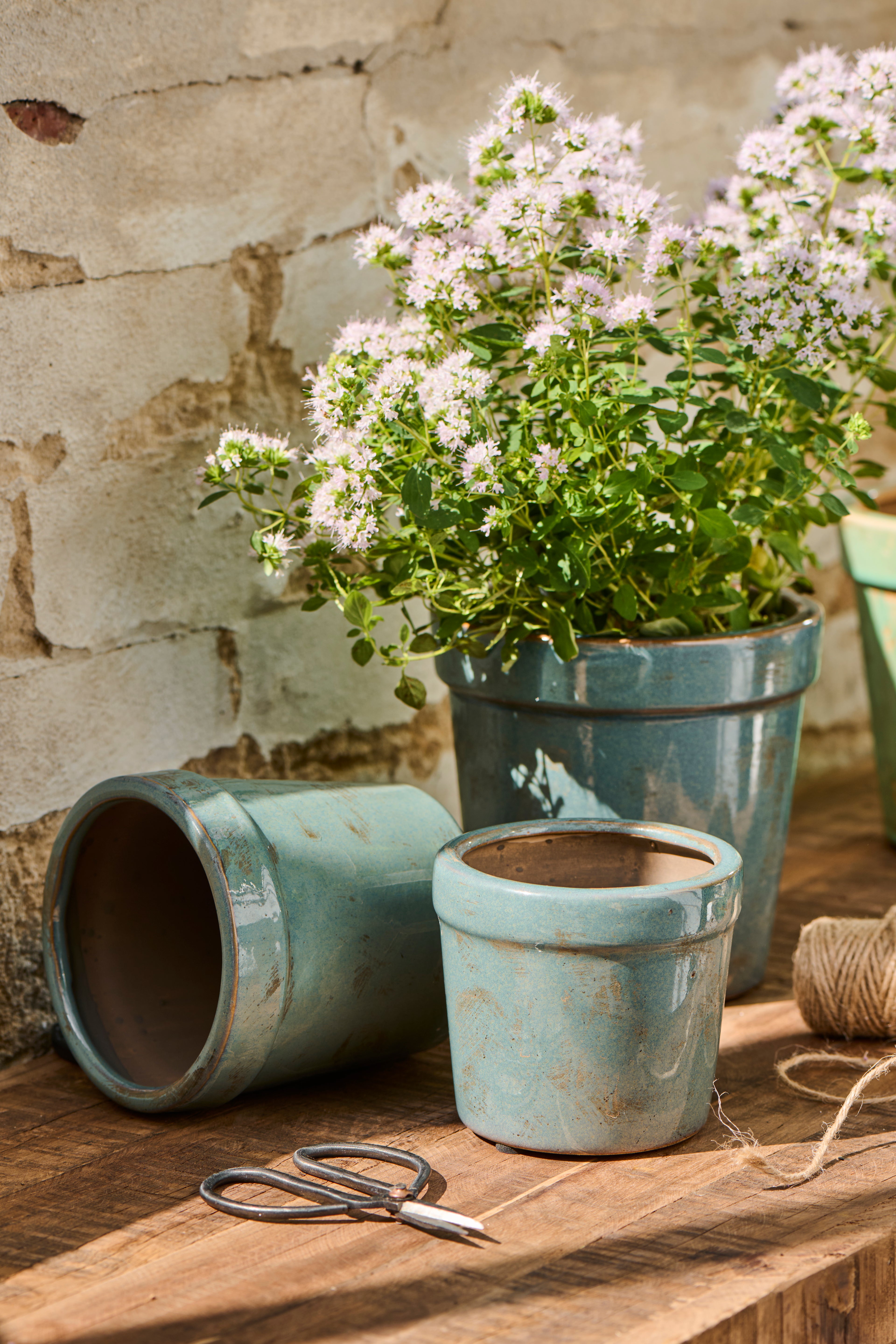 Maceta de cerámica azul