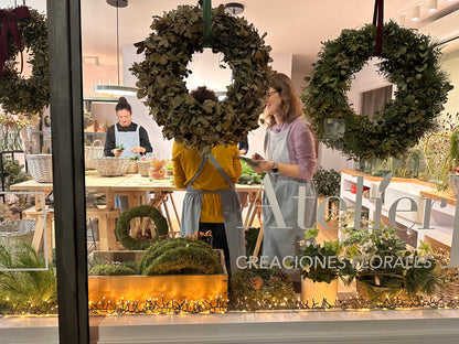 Taller Corona de Navidad — 9 diciembre 2025