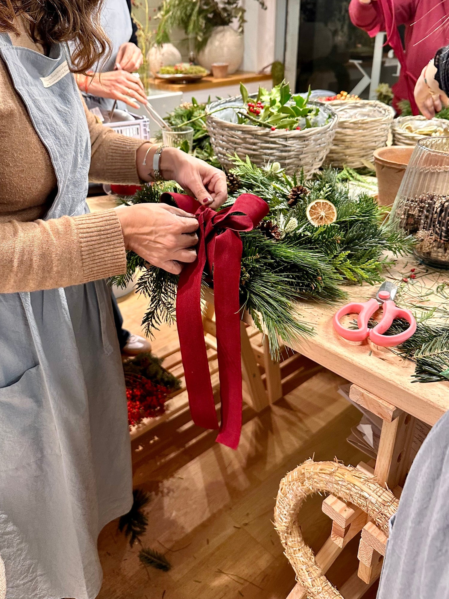 Taller Corona de Navidad — 9 diciembre 2025