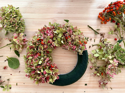 Corona Hortensia rojo-verde